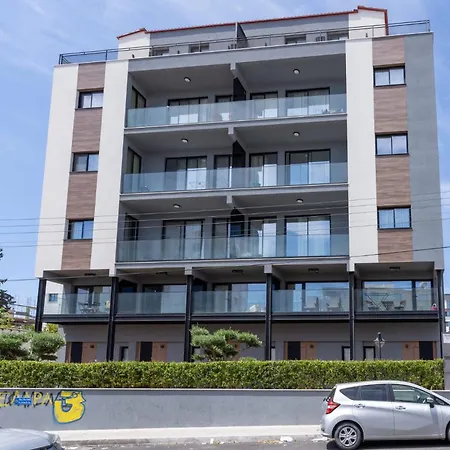 Luxury Loft With Balcony In * לימסול